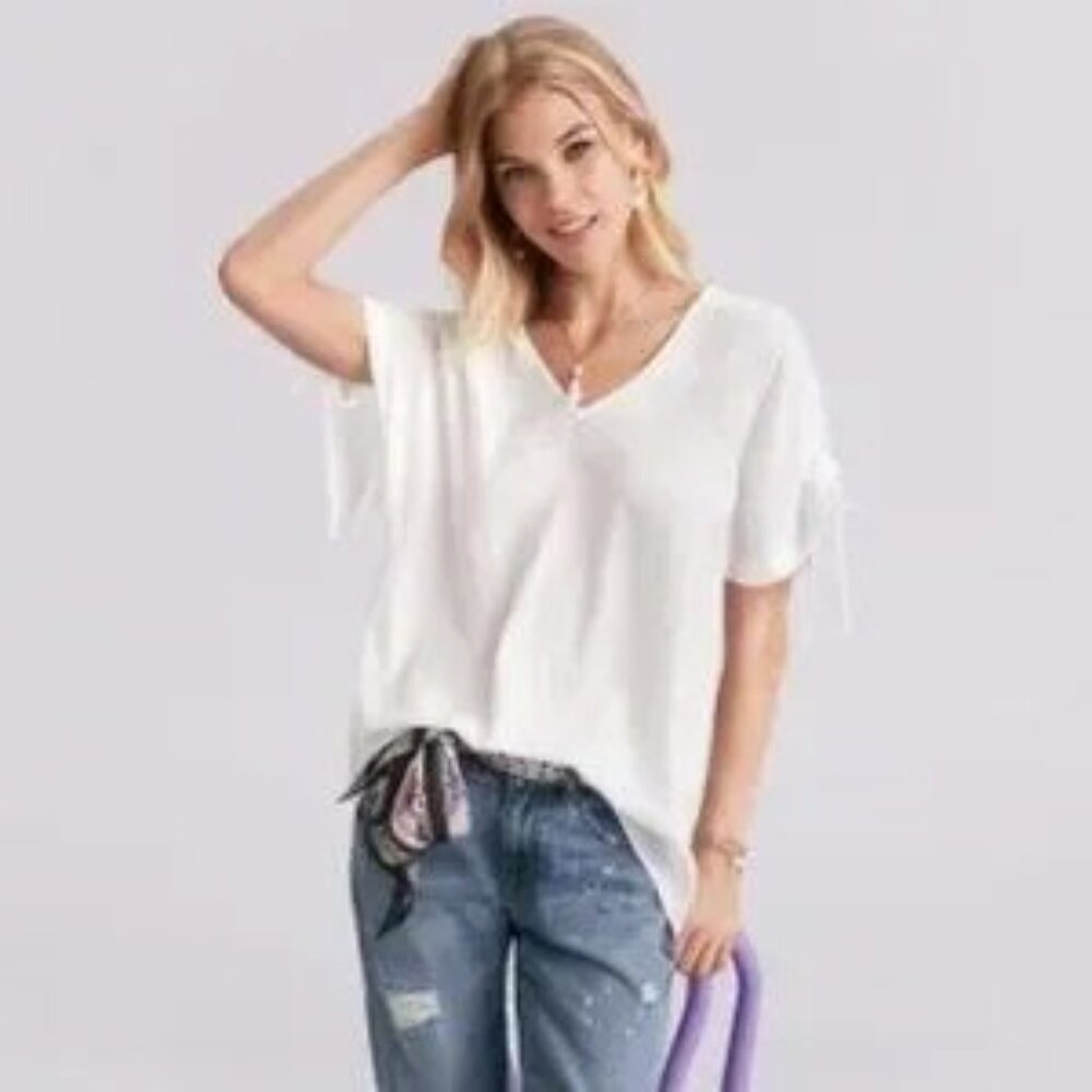 SZL CAbi Seaside Top. White. Loose fit, lightweight, drop sleeve w/gather accent
